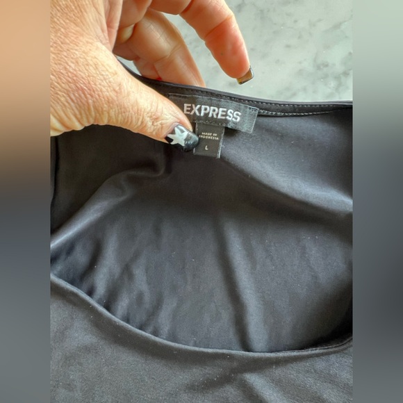 NWOT EXPRESS BLACK SMOOTHING LONGSLEEVE BODYSUIT ♣️♣️ - Picture 4 of 4